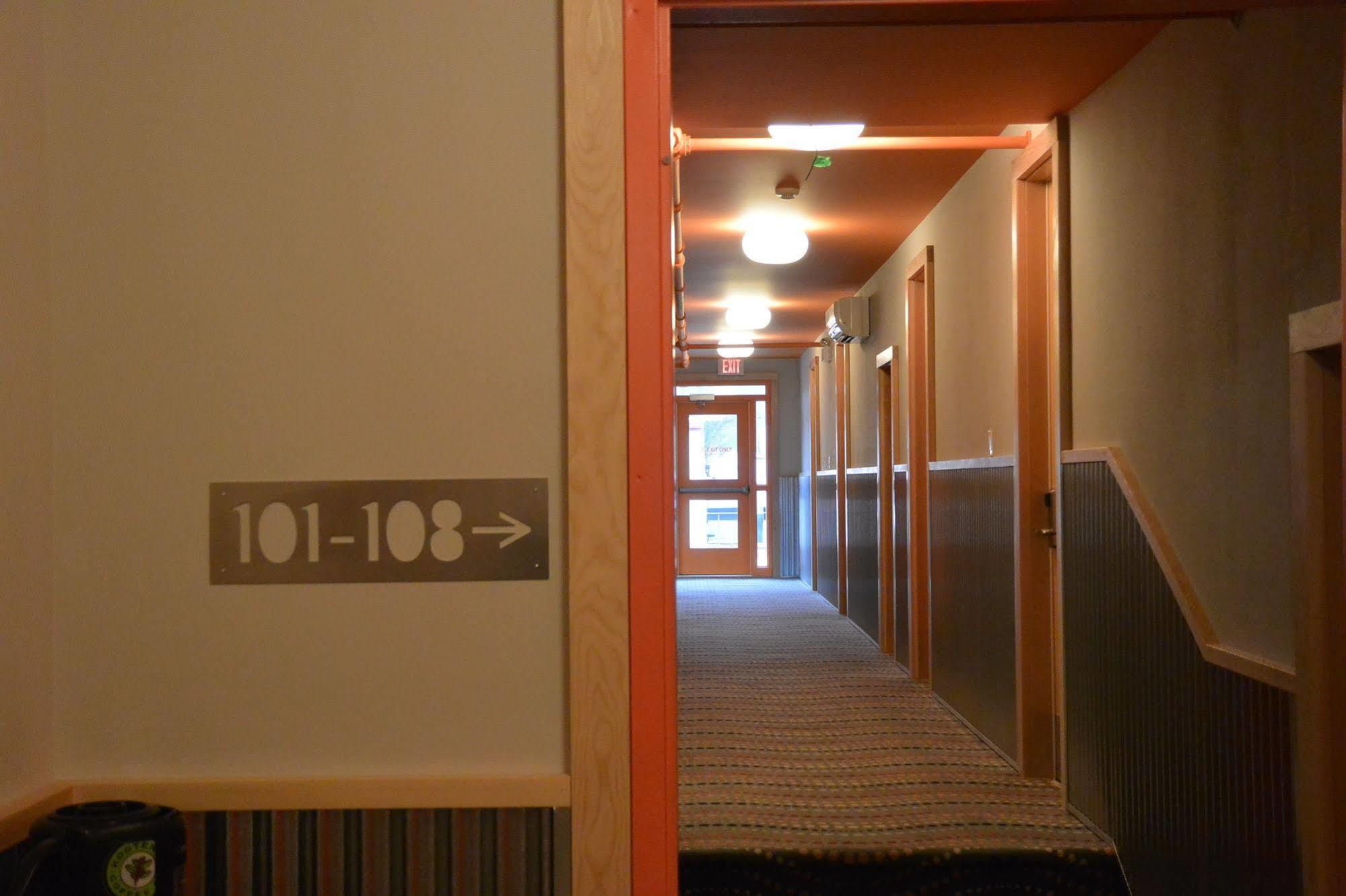 Hotel Adventure